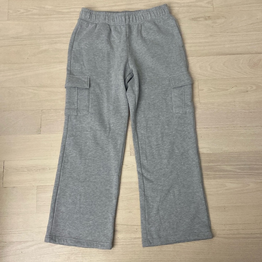 Ardene Wide Leg Cargo Sweatpants with pockets - Small